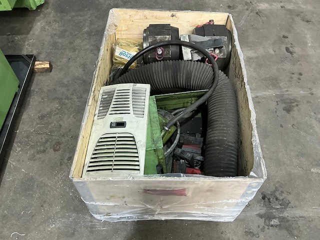 Kapp - pas 282 cnc - gear shaping machine - 1990 - afbeelding 15 van  24