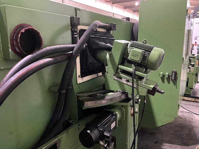 Kapp - pas 282 cnc - gear shaping machine - 1990 - afbeelding 5 van  19