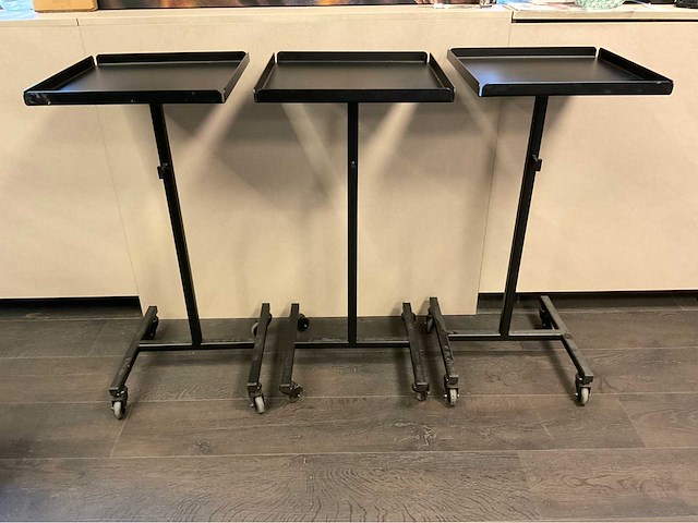Kapperstools onverwoestbaar werkstation (2x) - afbeelding 1 van  4
