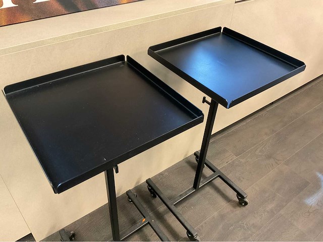 Kapperstools onverwoestbaar werkstation (2x) - afbeelding 2 van  3
