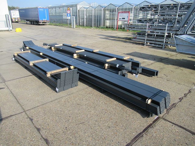 Kapschuur - staalconstructie 12 x 25 meter (300m2) - afbeelding 9 van  19