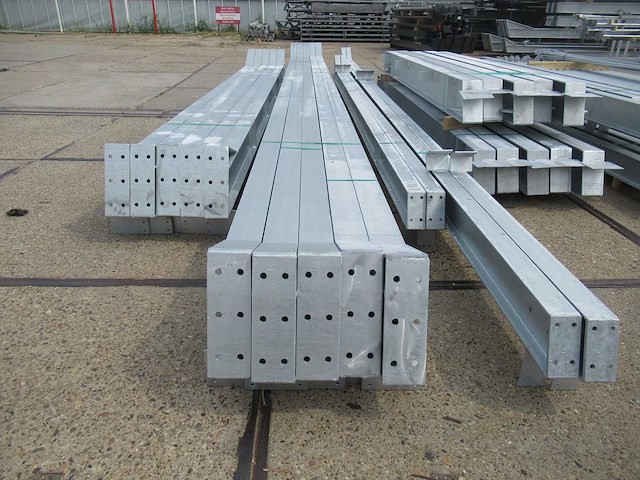 Kapschuur - staalconstructie 15 x 30 meter (450m2) - afbeelding 4 van  18