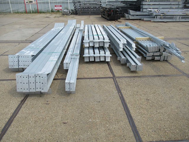 Kapschuur - staalconstructie 15 x 30 meter (450m2) - afbeelding 3 van  18