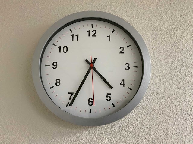 Kapstok en klok (4x) - afbeelding 4 van  7