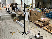 Kapstok & lamp - afbeelding 1 van  6