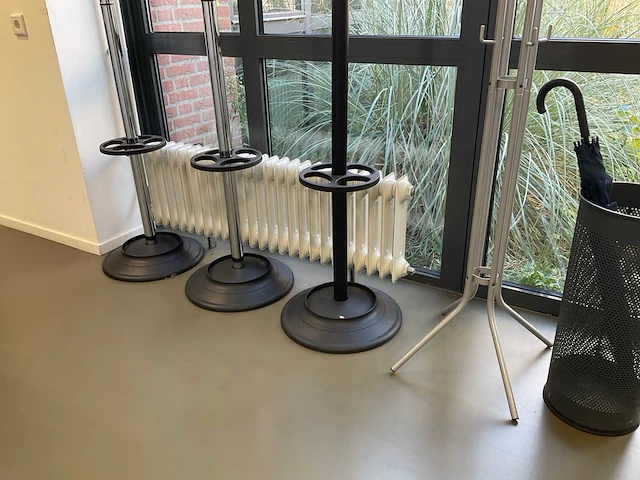 Kapstokken en paraplubak (5x) - afbeelding 4 van  5