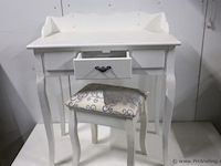 Kaptafel met kruk - afbeelding 2 van  3