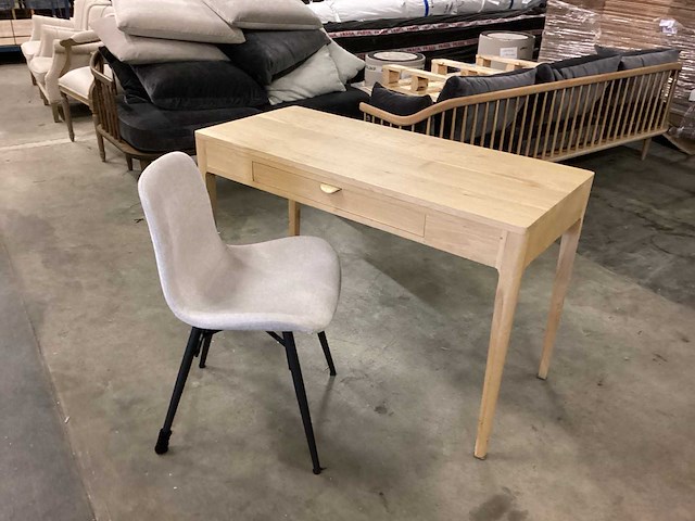 Kaptafel met stoel - afbeelding 1 van  4