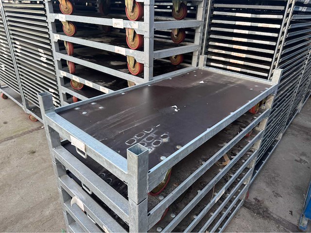 Kar (235x) met bled (848x) - afbeelding 2 van  14