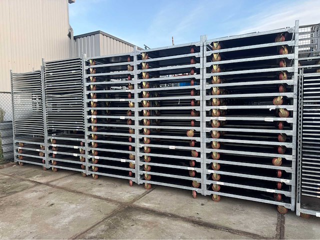 Kar (235x) met bled (848x) - afbeelding 8 van  14