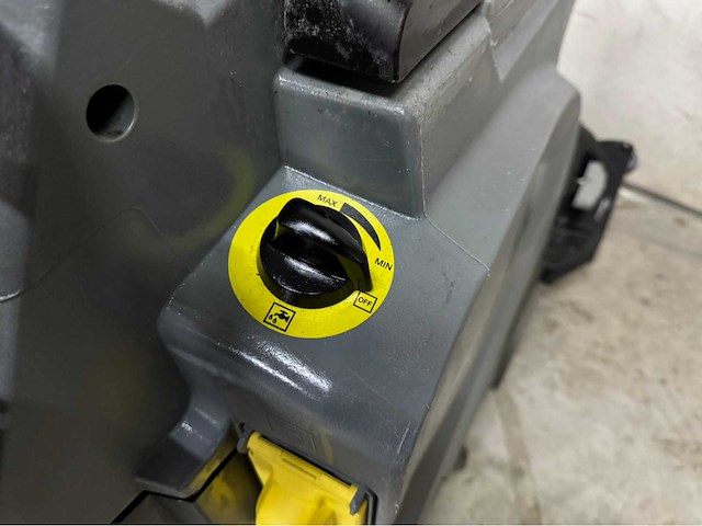 Karcher - - b 60 w bp dose - zelfrijdende veegmachine - afbeelding 3 van  17