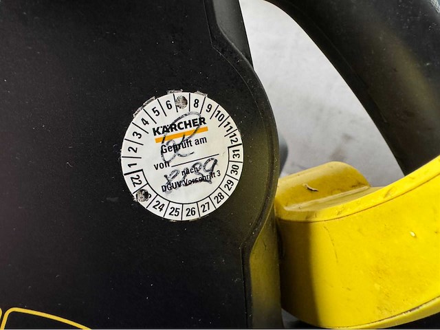 Karcher - 2015 - b 60 w bp dose accu's 2024 - zelfrijdende veegmachine - afbeelding 2 van  13
