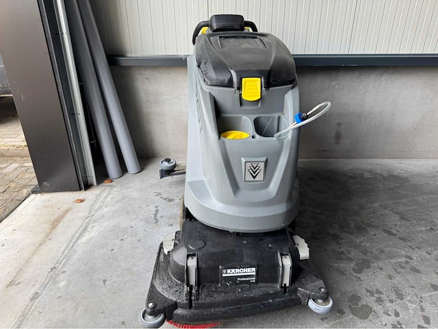 Karcher - 2017 - b 60 w bp dose accu's 2023 - zelfrijdende veegmachine - afbeelding 10 van  12