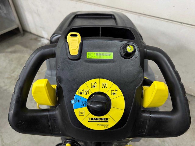 Karcher - b 40 c bp - accu's 2024 - sweeper, self driven - - afbeelding 2 van  14