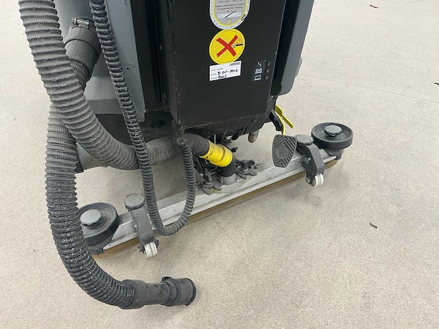 Kärcher - b 60 w - schrob/zuigmachine - afbeelding 5 van  7