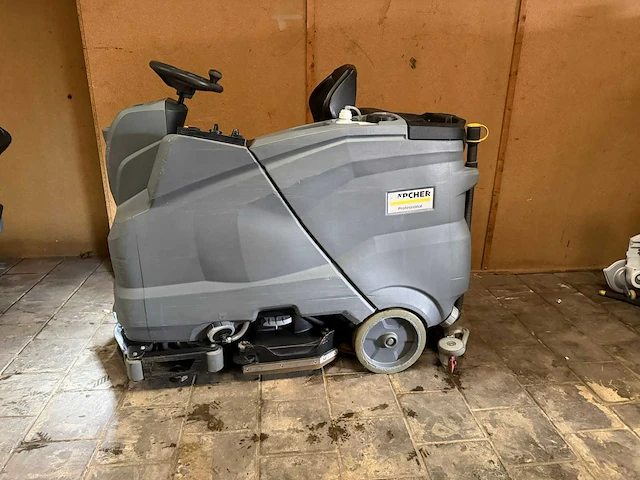Karcher - b150r - opzit schrob-zuigmachine - afbeelding 3 van  5