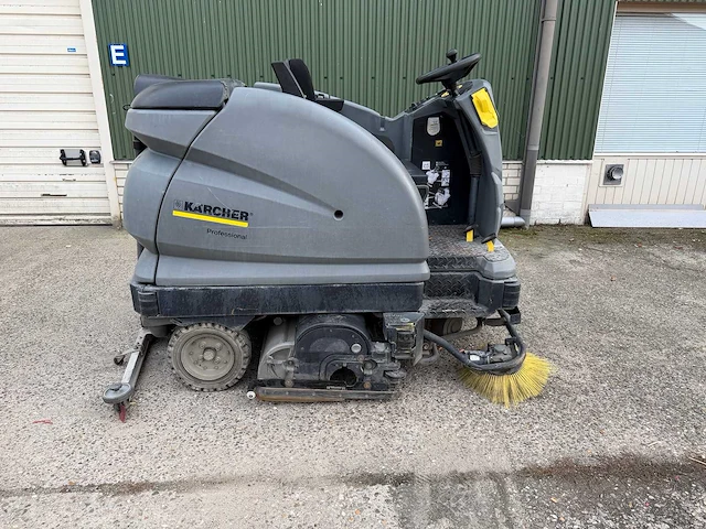 Karcher - b250 r - zelfrijdende veegmachine - afbeelding 2 van  5