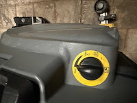 Karcher - b40 c bp - zelfrijdende schrob-zuigmachine - afbeelding 7 van  8