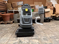 Karcher - b40 c bp - zelfrijdende schrob-zuigmachine - afbeelding 6 van  8