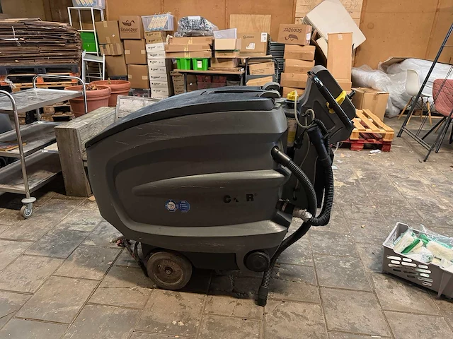 Karcher - b60 w - schrob-zuigmachine - afbeelding 1 van  8
