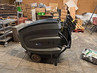 Karcher - b60 w - zelfrijdende schrob-zuigmachine - afbeelding 3 van  8