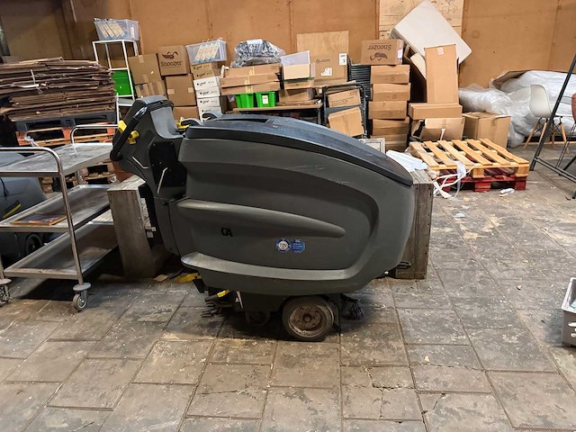 Karcher - b60 w - zelfrijdende schrob-zuigmachine - afbeelding 1 van  8