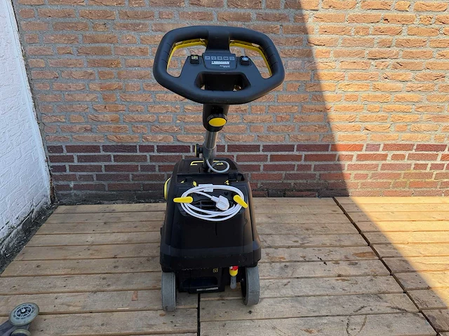 Karcher - bd 38/12 - schrob-zuigmachine - afbeelding 3 van  5