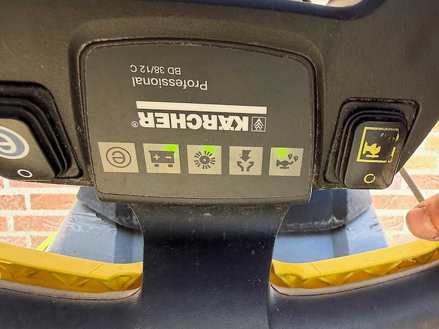 Karcher - bd 38/12 schrob-zuigmachine - afbeelding 5 van  5