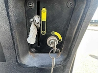 Karcher - km 100/100r - zelfrijdende veegmachine - afbeelding 13 van  14