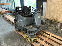 Kärcher - km 105/110r - straatveegmachine - afbeelding 10 van  17