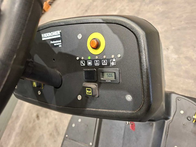 Karcher - km 90/60 r - karcher zelfrijdende veegmachine - afbeelding 3 van  10