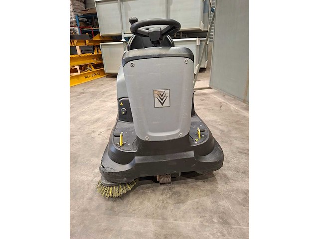 Karcher - km 90/60 r - karcher zelfrijdende veegmachine - afbeelding 8 van  10