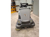 Karcher - km 90/60 r - karcher zelfrijdende veegmachine - afbeelding 8 van  10