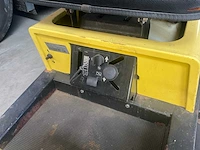 Karcher - kmr-trac - zelfrijdende veegmachine - afbeelding 4 van  12