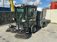 Kärcher - mc 130 - road and yard sweeper - 2015 - afbeelding 1 van  32