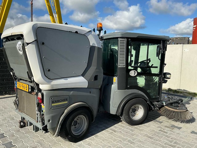Kärcher - mc 130 - road and yard sweeper - 2015 - afbeelding 29 van  32
