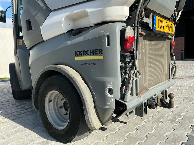 Kärcher - mc 130 - road and yard sweeper - 2015 - afbeelding 32 van  32