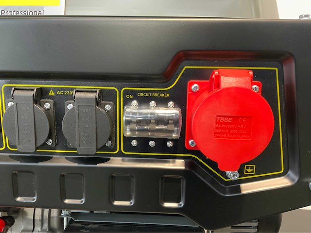 Karcher - pgg 8/3 - stroomgenerator - aggregaat 7kw - 400v - tank 25l - 2026 - afbeelding 8 van  13