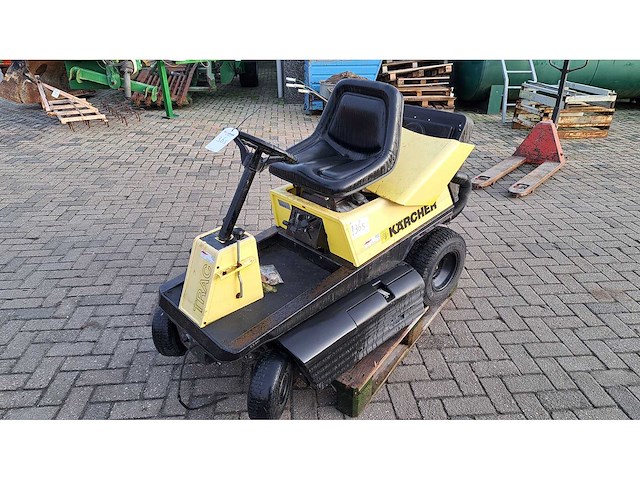 Karcher - veegmachine - afbeelding 2 van  6