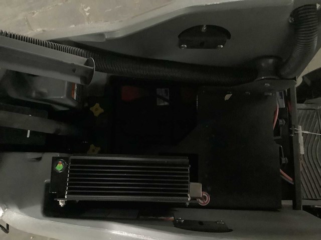 Karcher - veegmachine - afbeelding 9 van  9