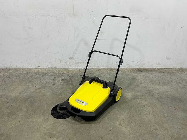 Kärcher - veegmachine - afbeelding 1 van  4