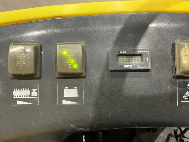 Kärcher - veegmachine - afbeelding 5 van  17