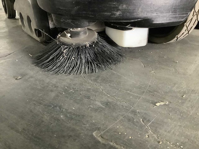 Karcher - veegmachine - afbeelding 5 van  9