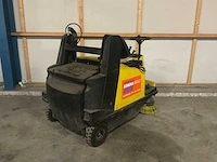Kärcher 1250 zelfrijdende veegmachine - afbeelding 8 van  12