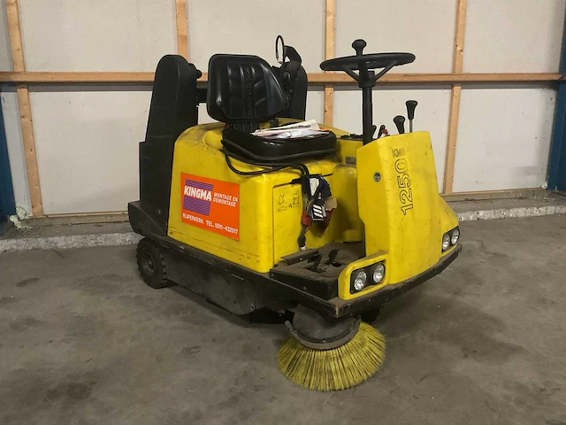 Kärcher 1250 zelfrijdende veegmachine - afbeelding 4 van  12