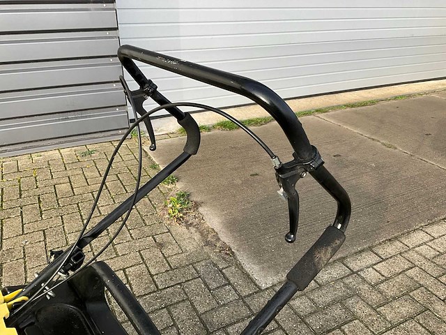 Karcher 750 sm zelfrijdende veegmachine - afbeelding 5 van  7