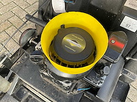 Karcher 750 sm zelfrijdende veegmachine - afbeelding 6 van  7