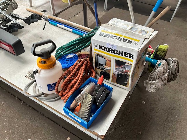 Karcher asstofzuiger en divers - afbeelding 2 van  5