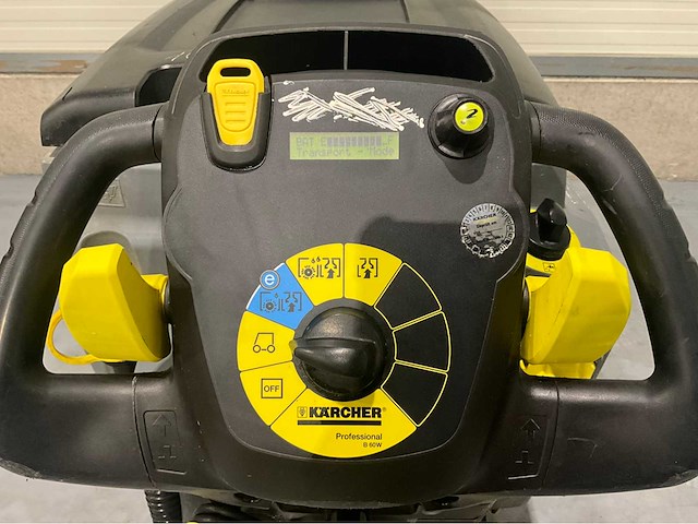 Karcher b 60 w bp accu’s 2022 zelfrijdende schrobmachine - afbeelding 11 van  13