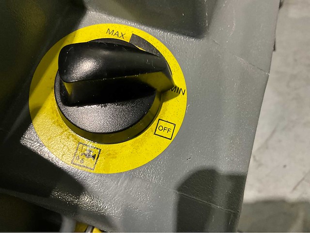 Karcher b 60 w bp accu’s 2022 zelfrijdende schrobmachine - afbeelding 6 van  6